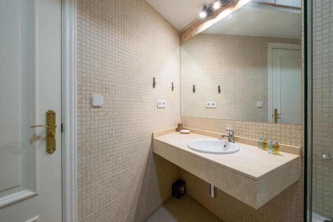 1 Bedroom 1 Bathroom Furnished - Sol - Bright Refurbished - Mintystay Madrid Dış mekan fotoğraf